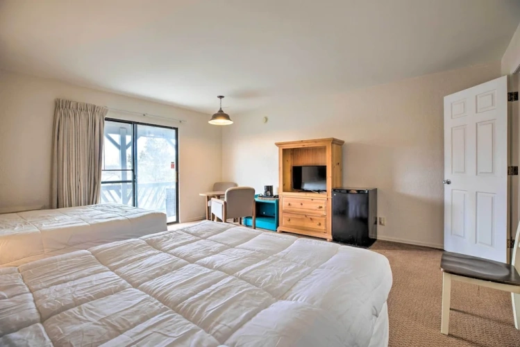 5 Bedrooms Cottage with balcony