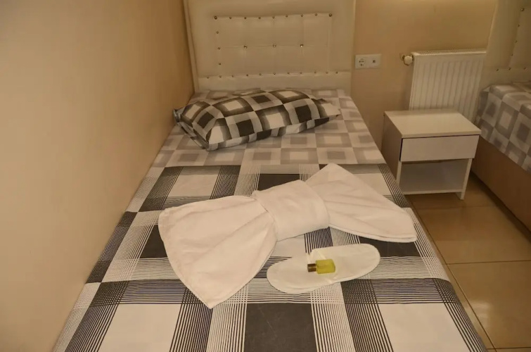 Yaman Hotel