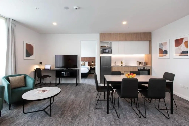 2 Bedrooms Apartment