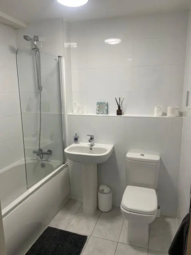 #0601 Two Bedroom Serviced Apartment - free parking