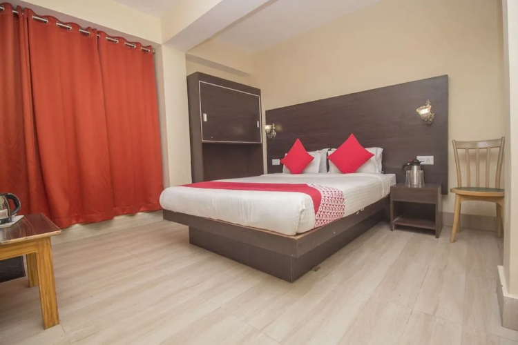OYO 25087 Hotel Horizon