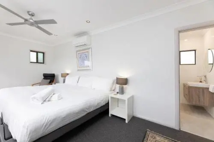 23 Elouera Crescent