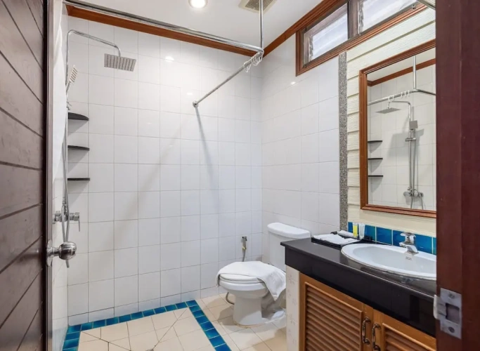 Standard Twin room with balcony
