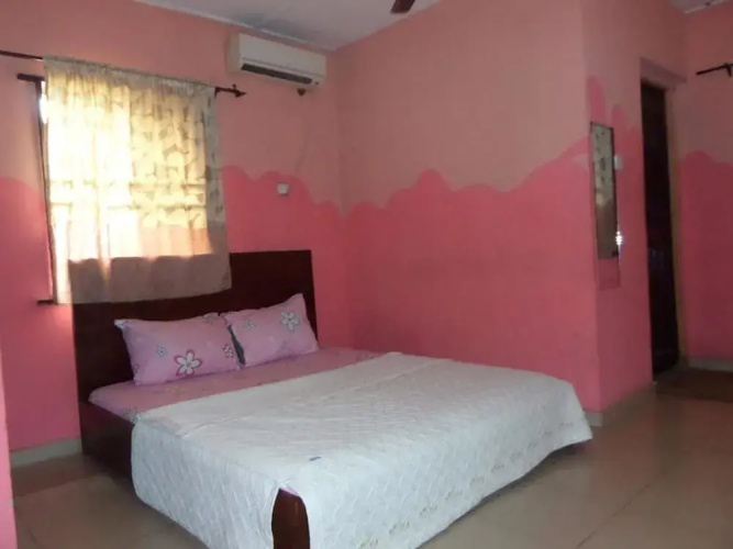 Phadis Hotel