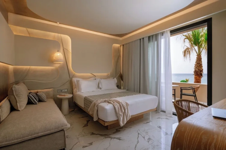 Deluxe Triple room