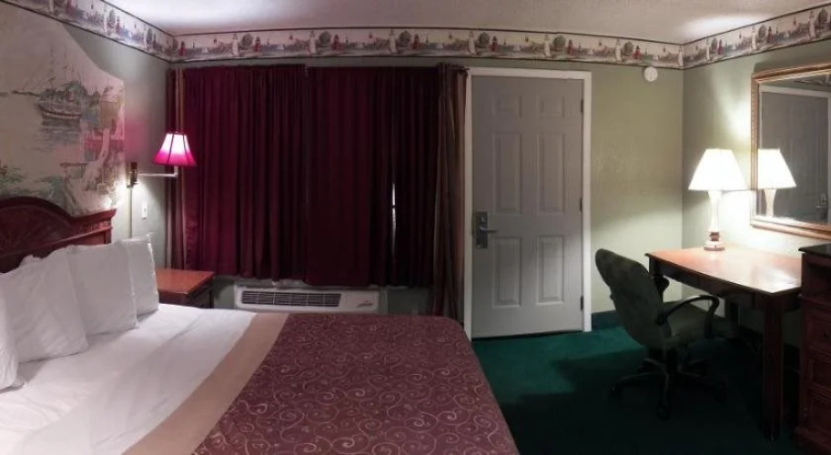 River Forest Inn