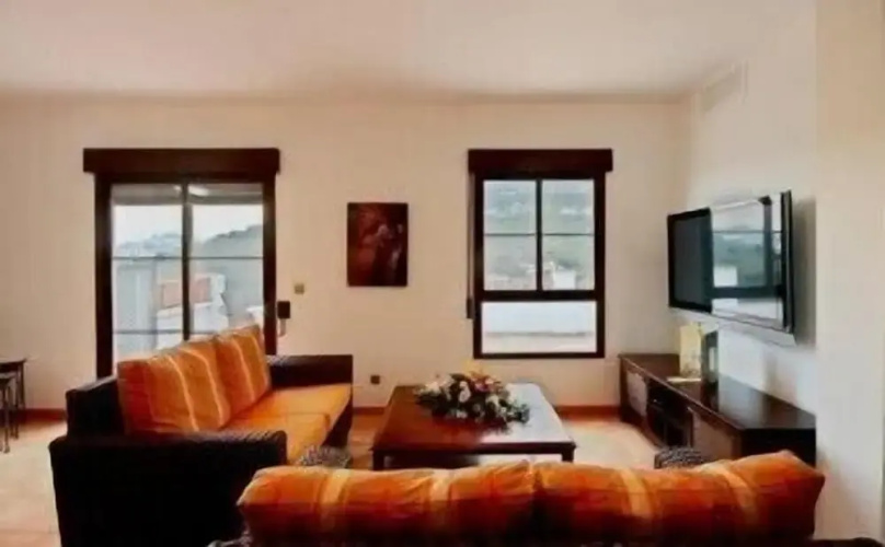 La Santa Cruz Apartments