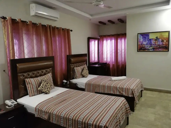 Sea View Lodge
