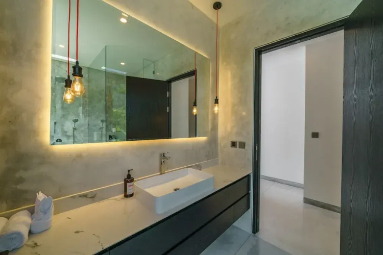 Villa Vantage 7