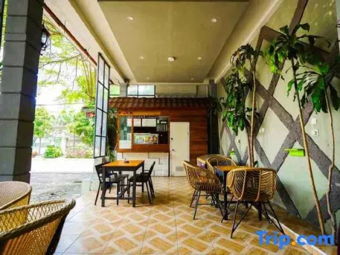 Tripletree Novon Family Hotel