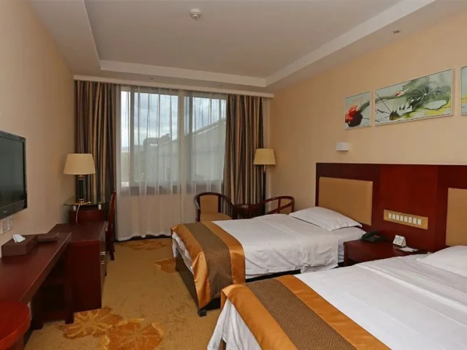 Lotus Hotel
