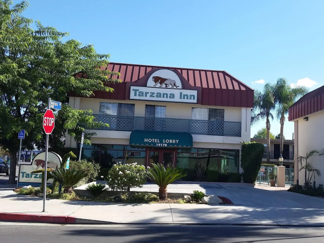 Tarzana Inn