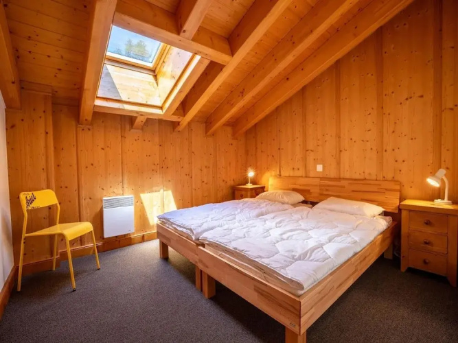 Spacious Chalet With Patio Facing Mountains