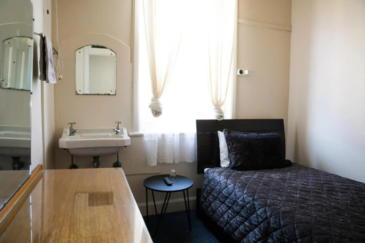 Bank Hotel Dungog