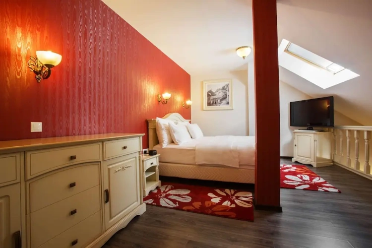 Double Duplex Suite