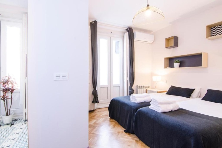 2 Bedrooms Apartment