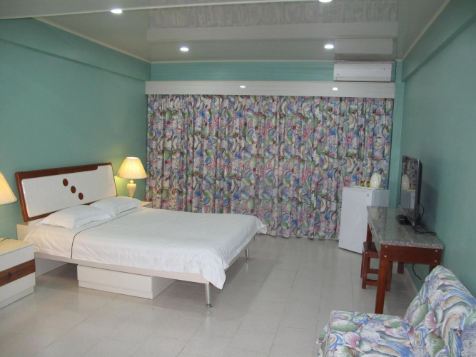Beach Garden Manor
