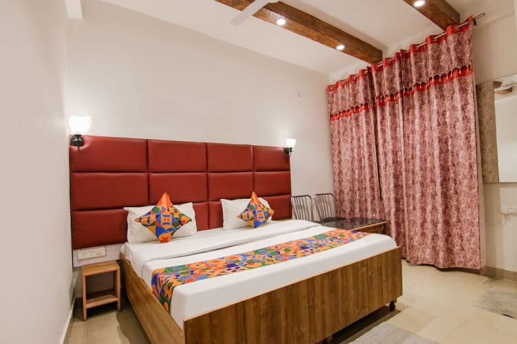 Fabhotel Grover