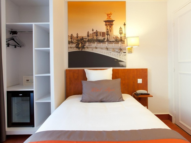 Standard Single room