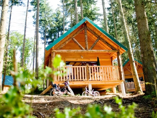 2 Bedrooms Chalet