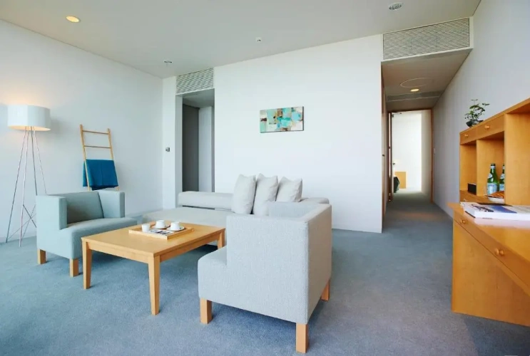 2 Bedrooms Suite with ocean view