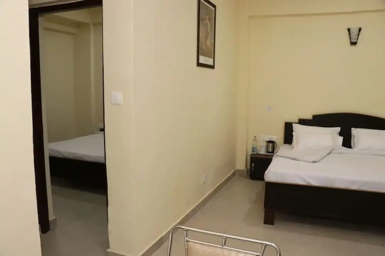 2 Bedrooms Luxury Suite with mountain view