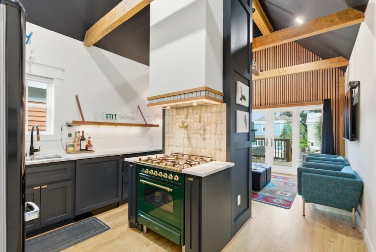 2 Bedrooms Cottage with balcony