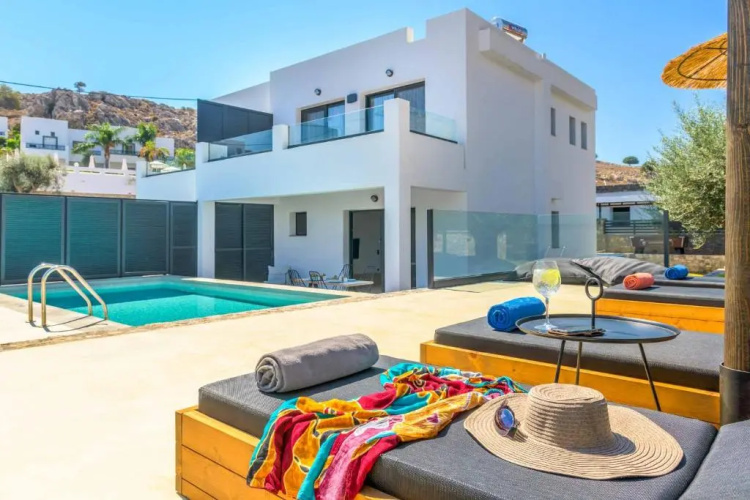 Villa Lambis Harmonia