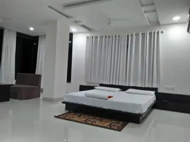 Hotel Royal Residency