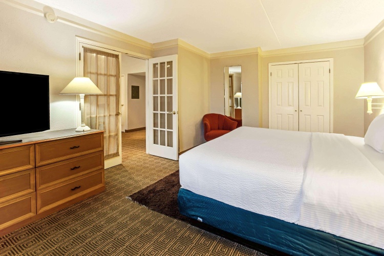 La Quinta Inn by Wyndham College Station photo 6