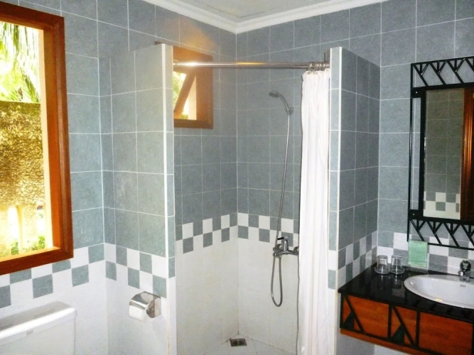 Standard Triple room with view