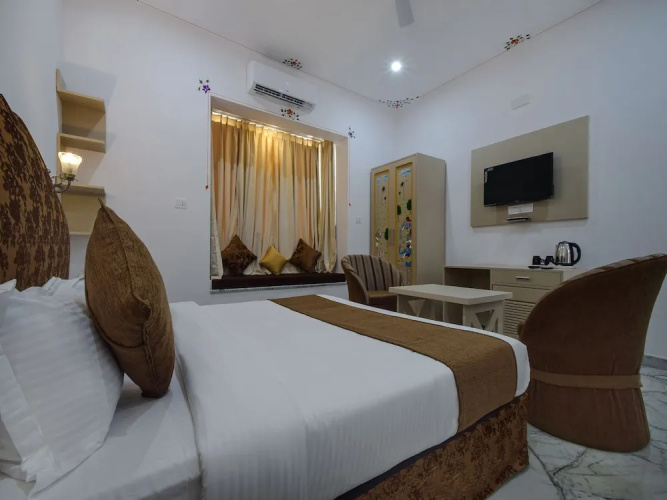 OYO 19642 Shiv Villa