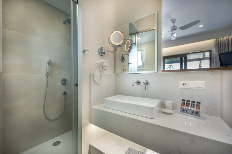 Ionian Aura Apartments