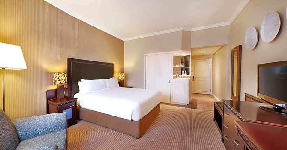 1 Bedroom Deluxe Suite