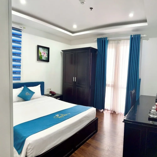 Standard Double room with city view