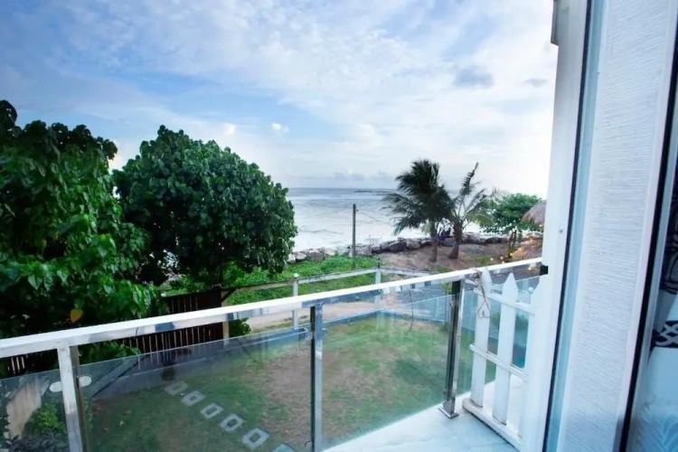 Standard Double room with balcony and with sea view