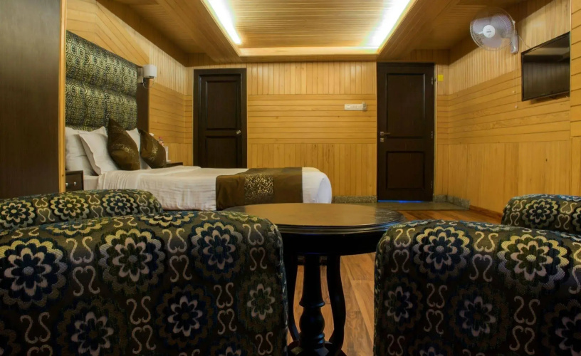 Hotel Pacific