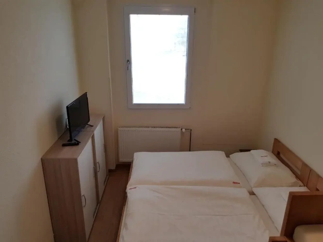 Economy Quadruple room