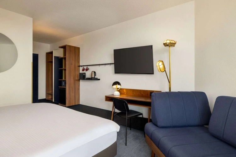 Standard room with balcony