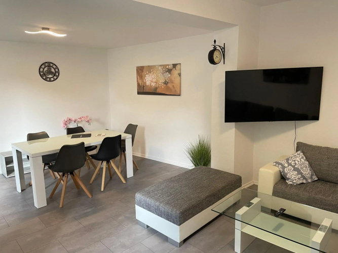 Große moderne Ferienwohnung, ruhige Innenstadtlage