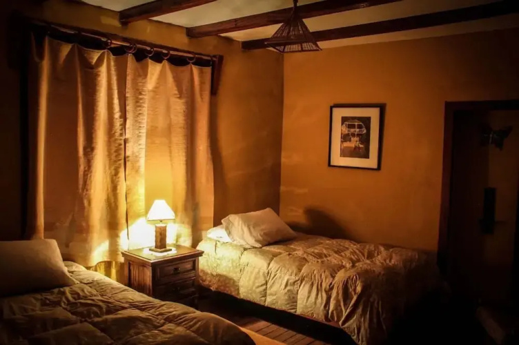 La Casona Lampa