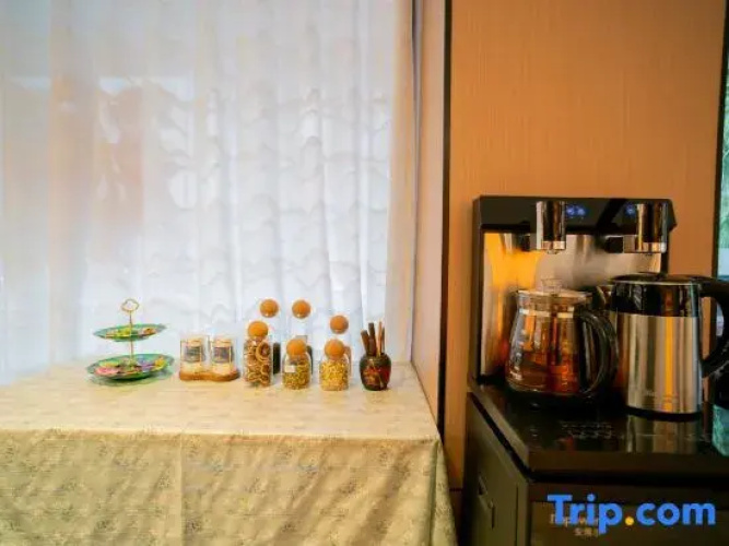 Unitour Hotel (Huanjiang, Hechi)