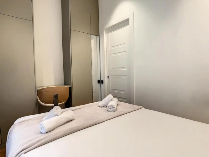 2 Bedrooms Apartment