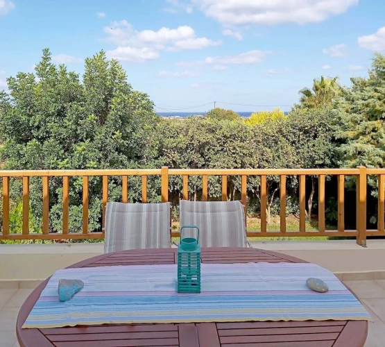 2 Bedrooms Villa