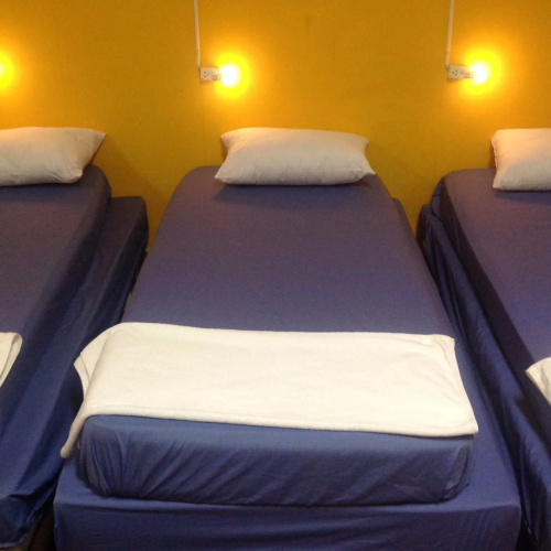 Light Jatujak Hostel