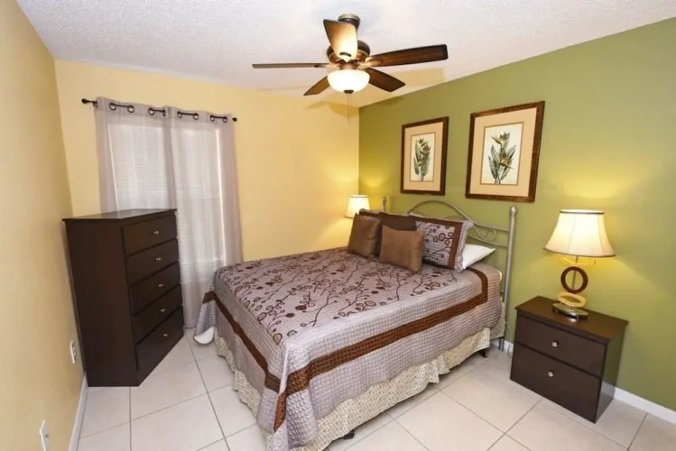 5 Bedrooms Family Cottage