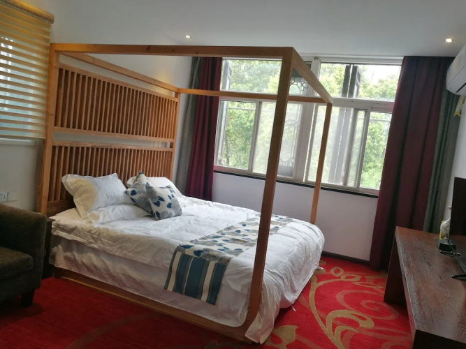 Wuzhen Shingle Hotel