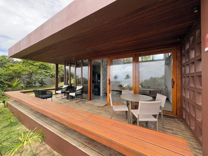 Cottage with sea view