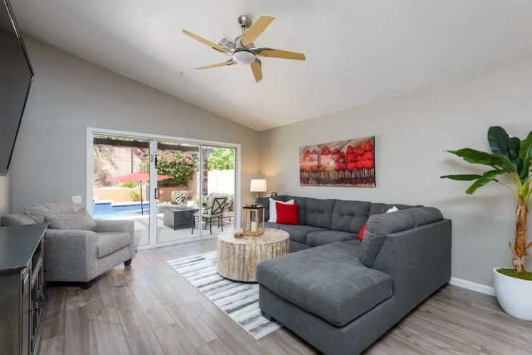 Casa De Mojave 3 Bedroom Home by RedAwning