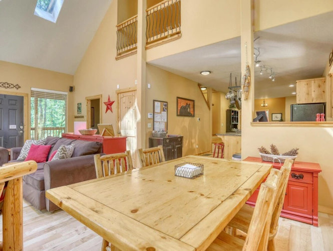 Salmon River Chalet